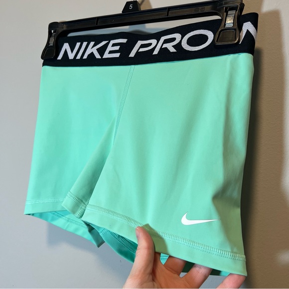 Nike Pro Women’s Aqua Spandex Shorts Small - Picture 2 of 8